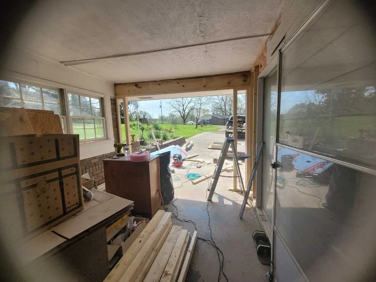 Air movers and dehumidifier for Water Mitigation Services in San Buenaventura (Ventura)